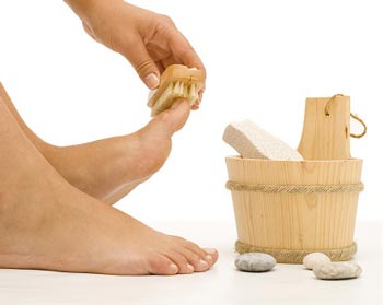 how to remove callus between toes photo