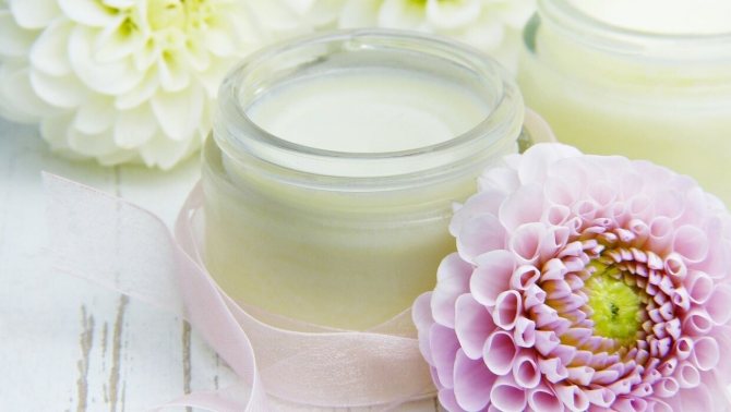 The choice of face cream affects the condition of the skin